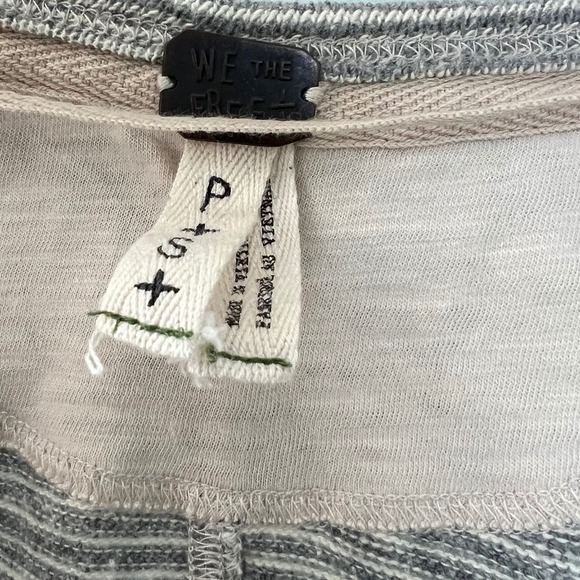 We The Free Striped Tunic Top Button Henley 3/4 Sleeve Gray Size P/S - Picture 4 of 5